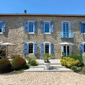 La Maison Du Bonheur Bed & Breakfast